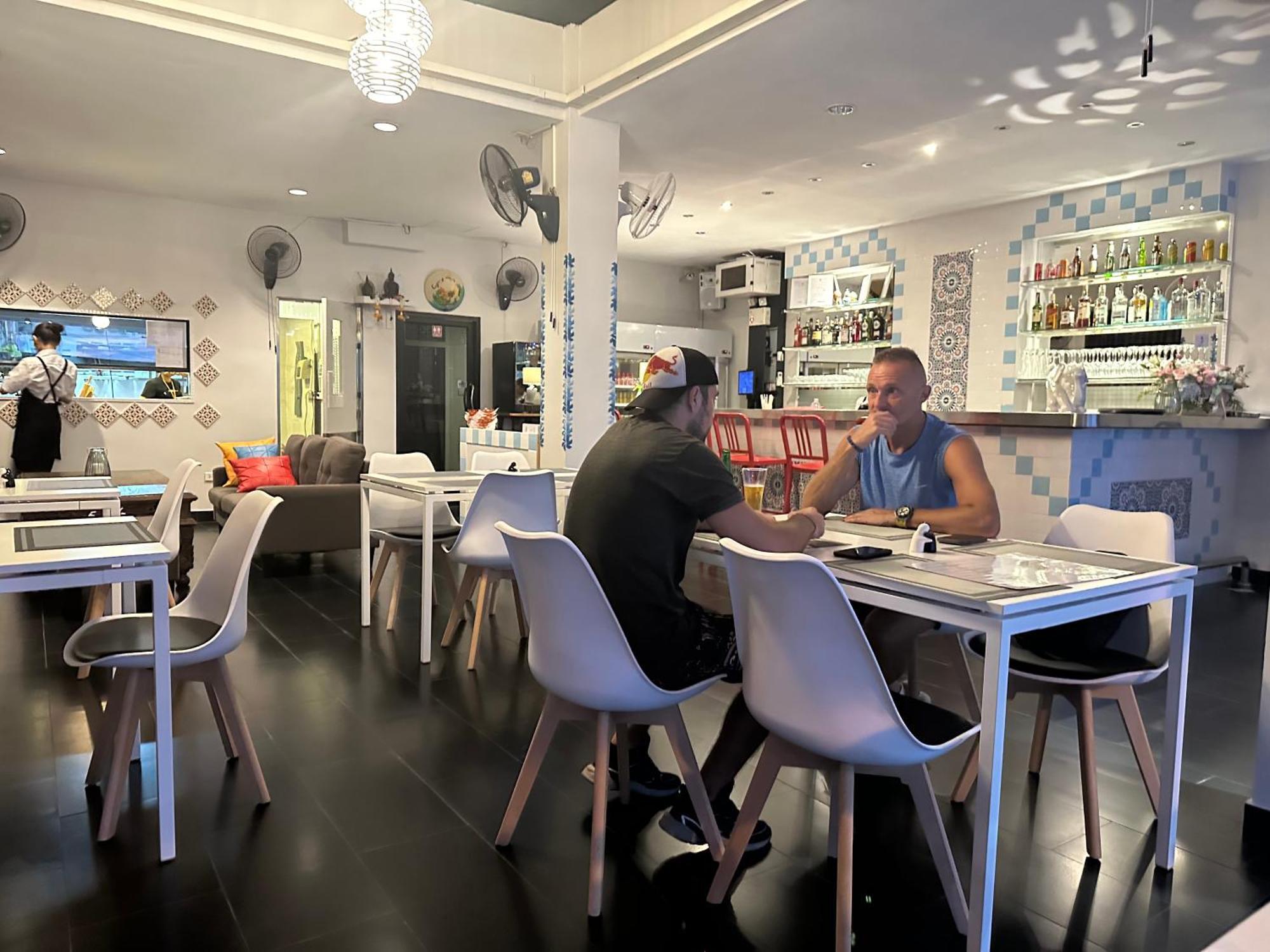 Lotus Art Guesthouse Патая Екстериор снимка