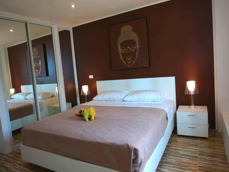 Lotus Art Guesthouse Патая Екстериор снимка